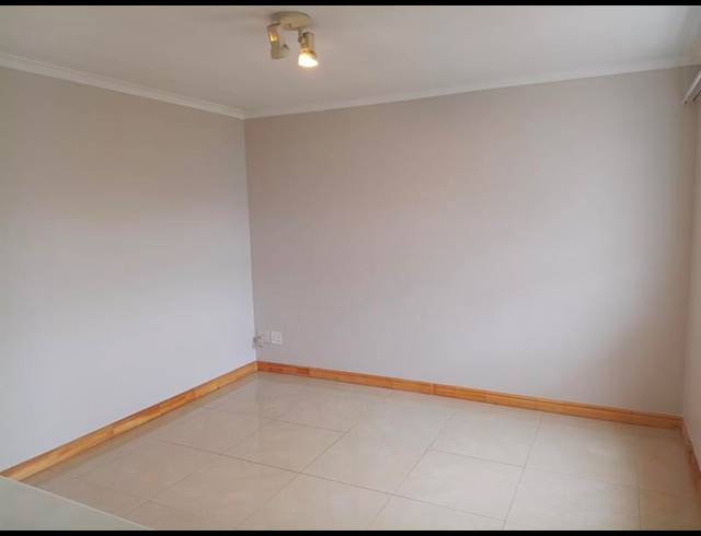 2 BEDROOM PROPERTY TO RENT IN PINELANDS